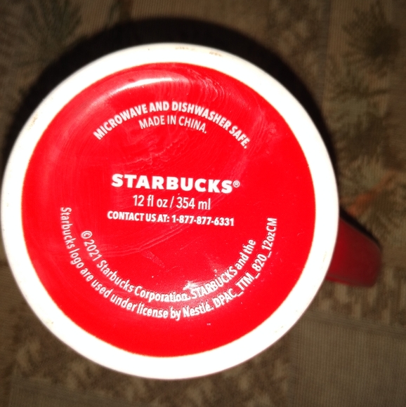 Starbucks red cup - Picture 2 of 2